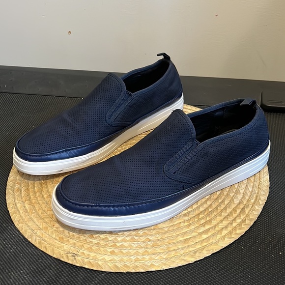 Reaction by Keneth Cole Slip-on Sneakers Size 10 - Picture 4 of 13